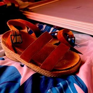 Hi I’m selling dress shoes!!!